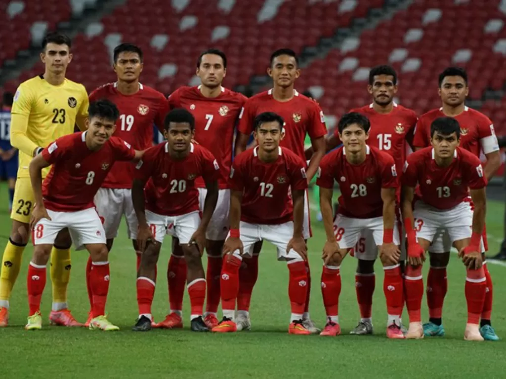 Para pemain Timnas Indonesia saat lawan Singapura di leg kedua semifinal Piala AFF 2020. (ANTARA FOTO/Humas PSSI)