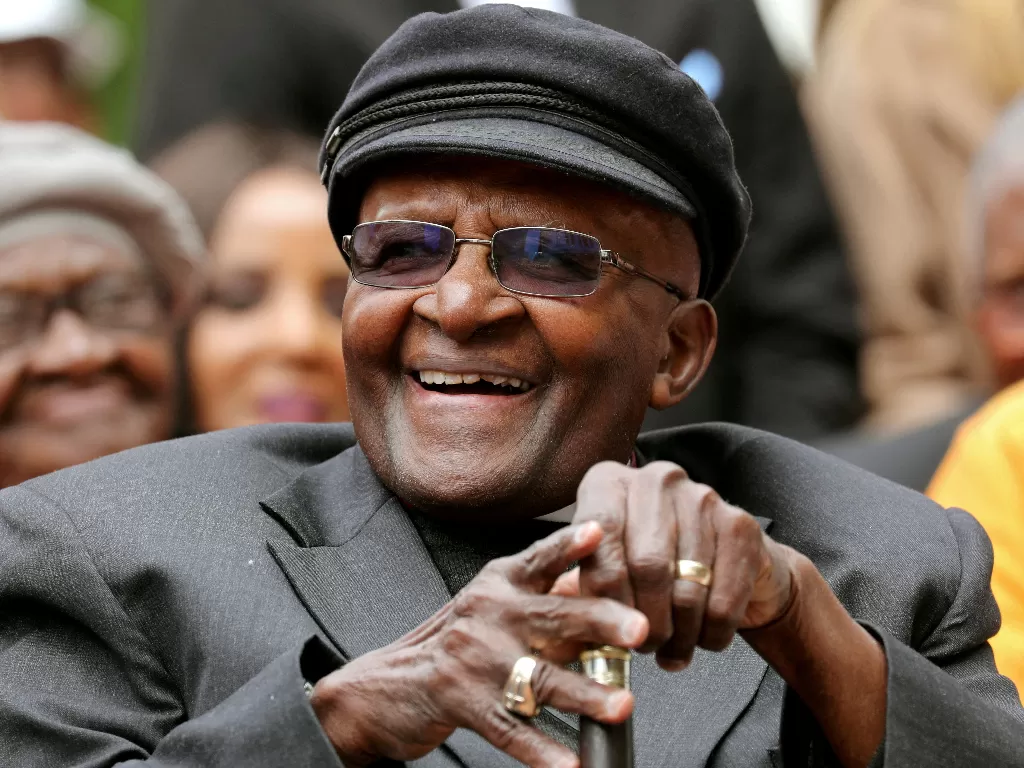  Arsip. Uskup Agung Desmond Tutu.  (photo/REUTERS/Mike Hutchings/Arsip)