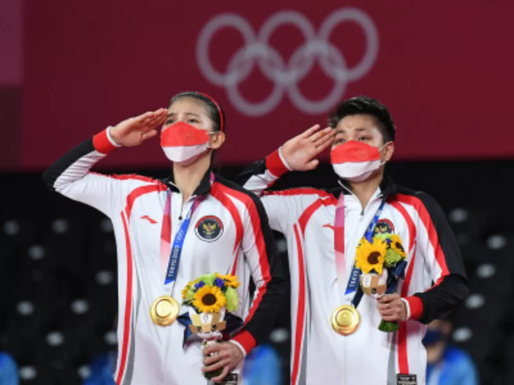 Pebulu tangkis ganda putri Indonesia peraih medali emas Olimpiade Tokyo 2020, Greysia Pollii/Apriyani Rahayu. (ANTARA FOTO/Sigid Kurniawan)