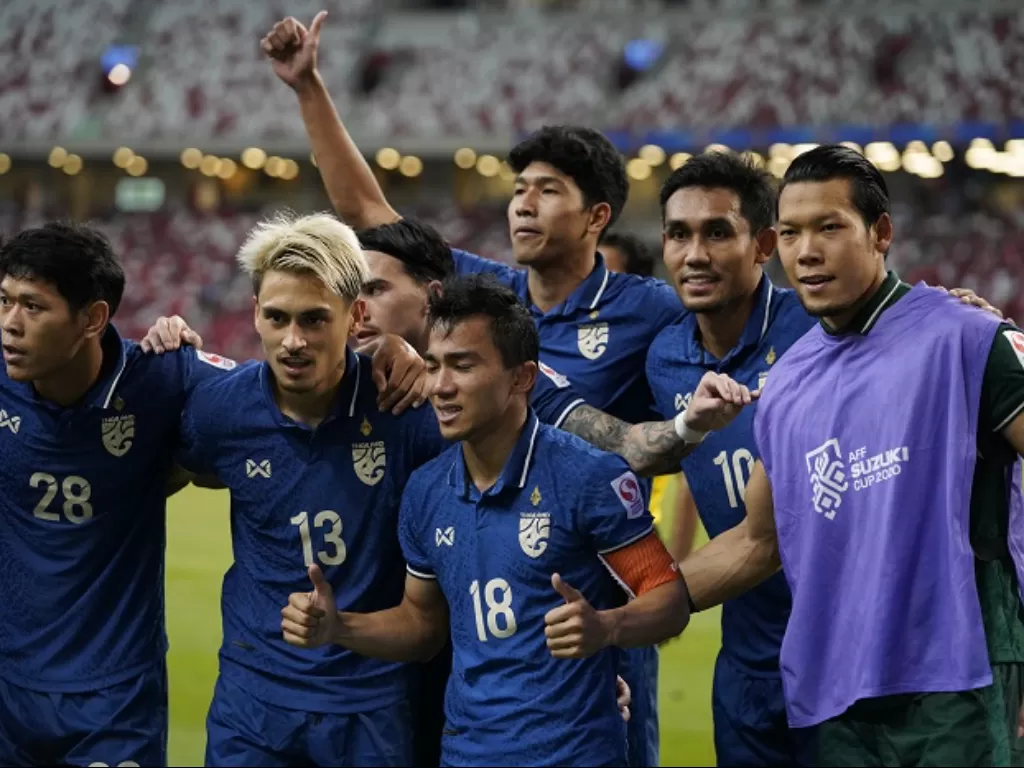 Pemain Thailand merayakan kemenangan atas Timnas Indonesia di leg 1 Final Piala AFF 2020. (affsuzukicup.com)