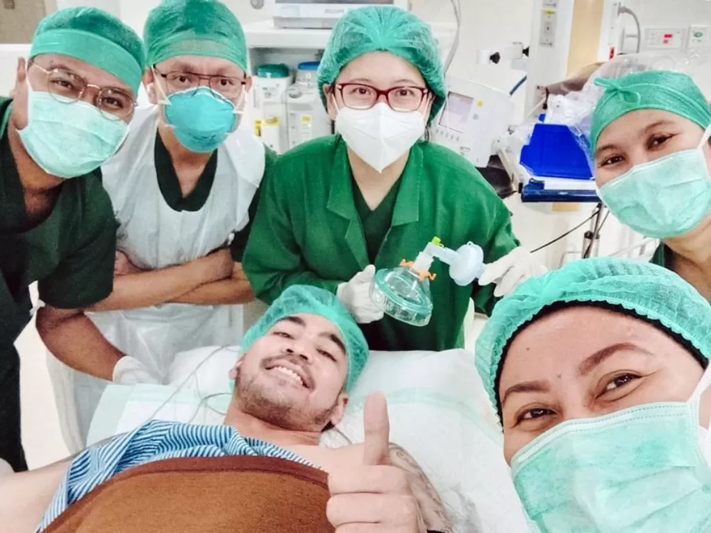 Robby Purba sebelum melakukan operasi. (Instagram/@robbypurba)