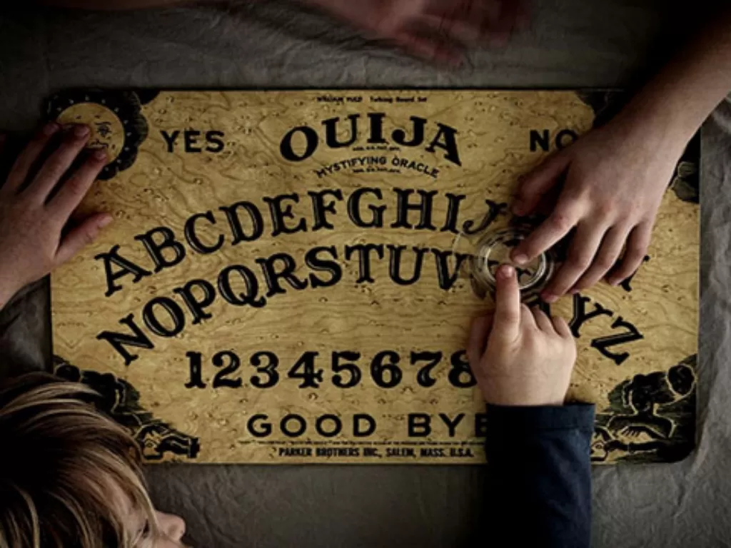 Papan Ouija. (Ouija/IMDB)
