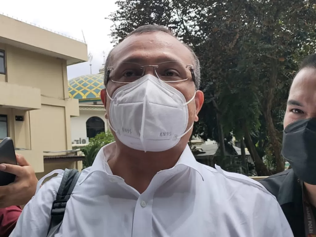 Ferdinand Hutahaean tiba memenuhi panggilan polisi di kantor Bareskrim Polri, Jakarta2. (INDOZONE/Samsudhuha Wildansyah).