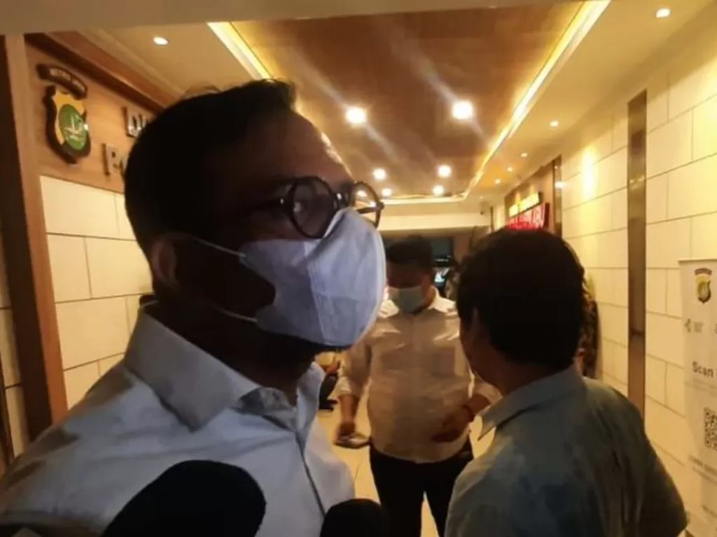 Haris Azhar di Polda Metro Jaya. (ANTARA News/Fianda Sjofjan Rassat)