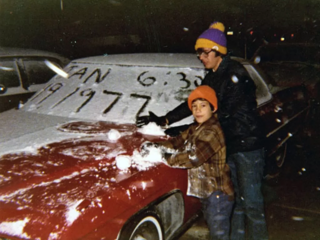 Momen salju turun pada 19 Januari 1977 di Miami, Florida (Istimewa)