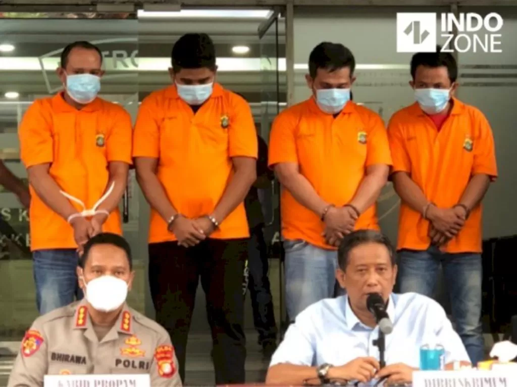 Konferensi pers Polda Metro terkait pembunuhan TNI AD. (INDOZONE/Samsudhuha Wildansyah)