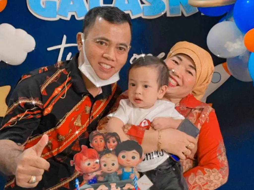 H Faisal, Dewi Zuhriati dan Gala Sky (Instagram/@dewizuhriati)