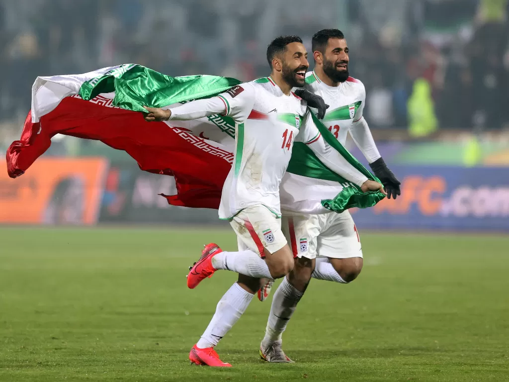Pemain timnas Irak merayakan kelolosan mereka ke Piala Dunia 2022. (REUTERS/WANA NEWS AGENCY)