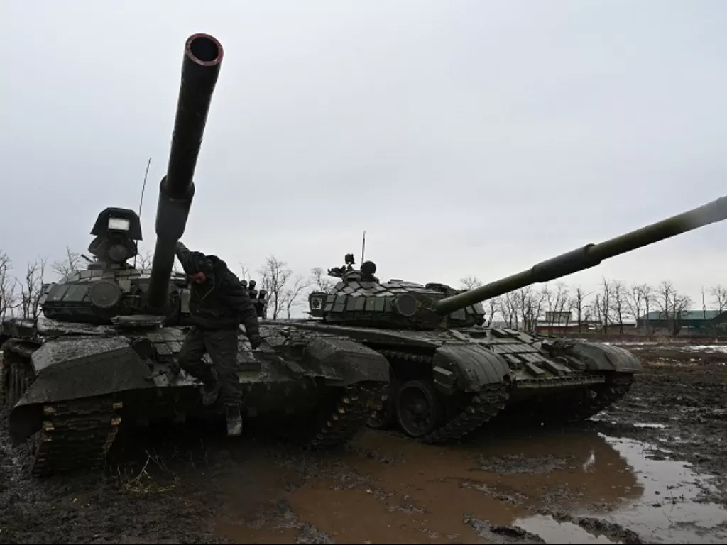Pasukan Rusia mulai bersiap lakukan invasi kepada Ukraina. (REUTERS/Sergey Pivovarov)