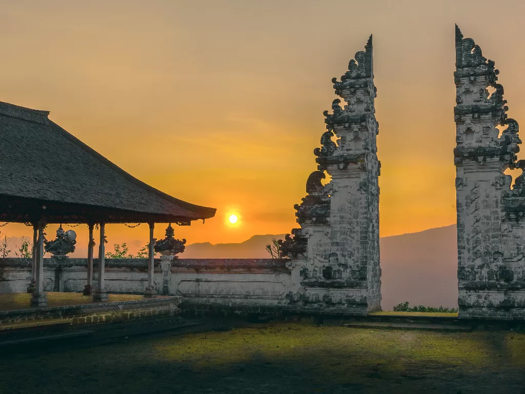 Pemandangan di Pura Penataran Agung Lempuyang. (Dokumentasi Marriott International)