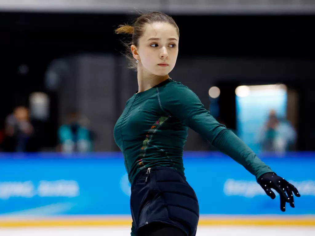 Atlet seluncur indah Rusia, Kamila Valieva. (REUTERS/Evgenia Novozhenina)