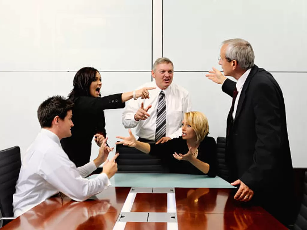 Ilustrasi konflik di tempat kerja (Pixabay/ImagesbyTrista)