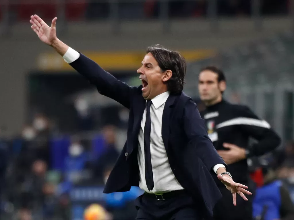 Pelatih Inter Milan, Simone Inzaghi. (REUTERS/Alessandro Garofalo)