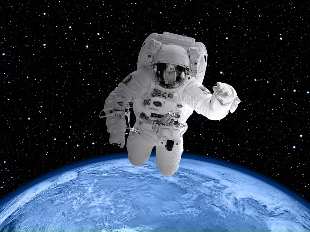 Ilustrasi astronot di ruang angkasa. (Unsplash)