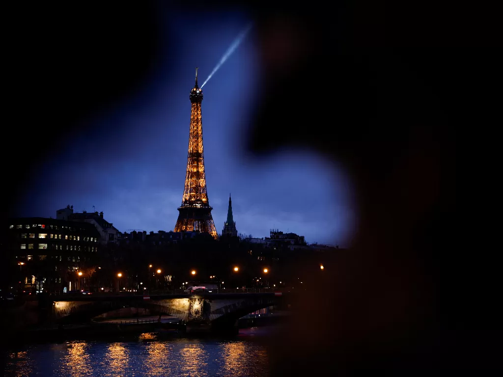 Menara Eiffel di Paris. (REUTERS/Benoit Tessier)