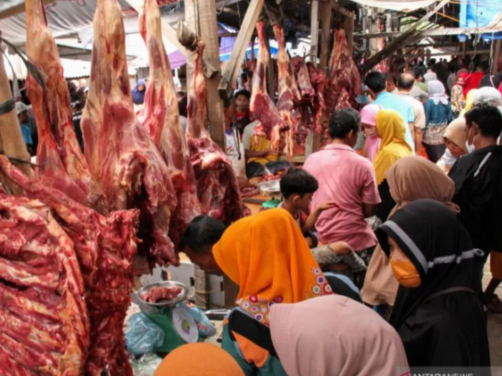 Tradisi di Aceh, Meugang. (ANTARA/Rahmad)