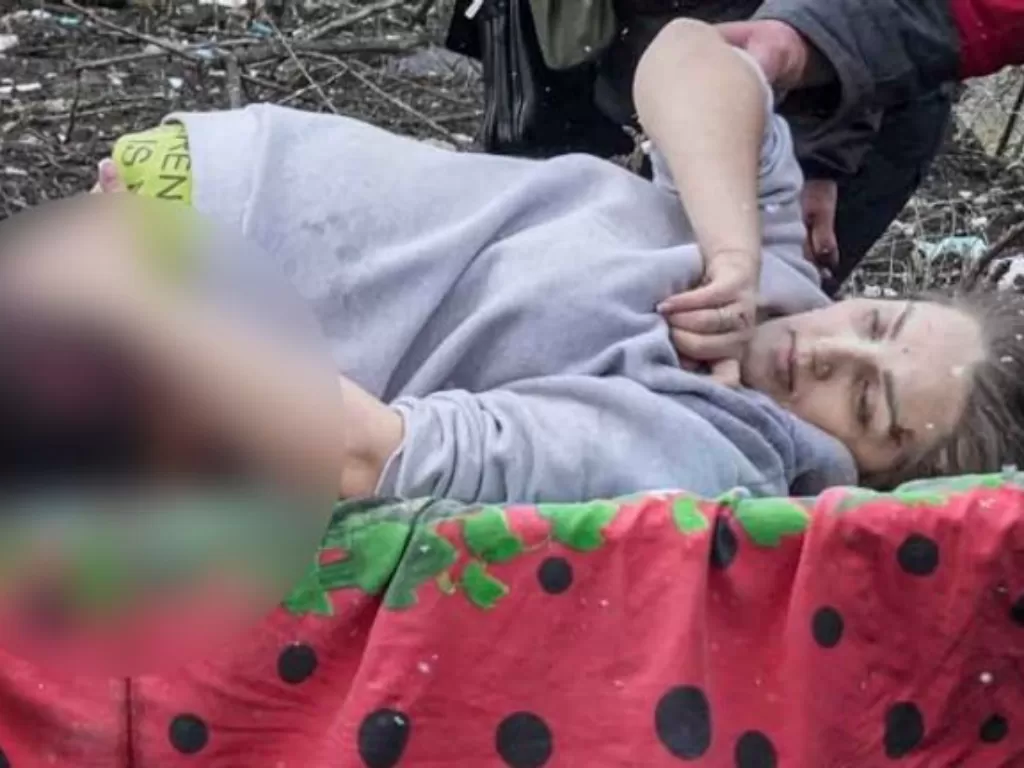 Wanita hamil saat diserang bom di Ukraina, ibu dan bayinya dinyatakan tewas. (Foto/Skynews)