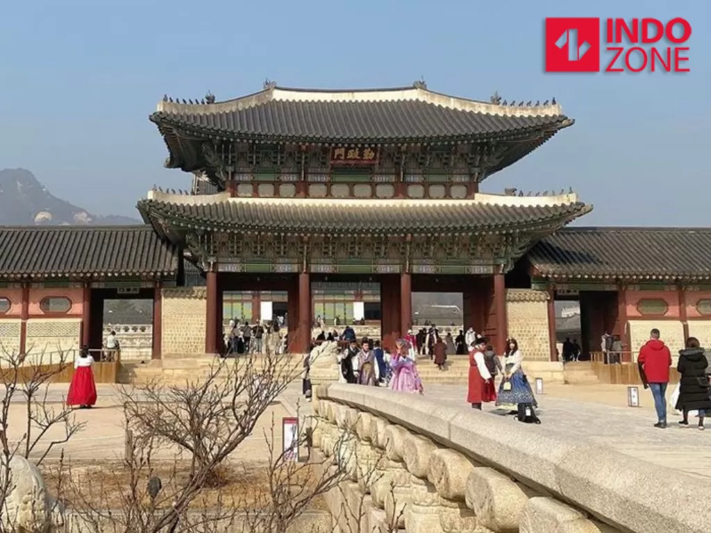 Suasana ini Gyeongbokgung Palace saat musim dingin 2020 lalu. (INDOZONE/Iqlima Shofiyyah Nasution)