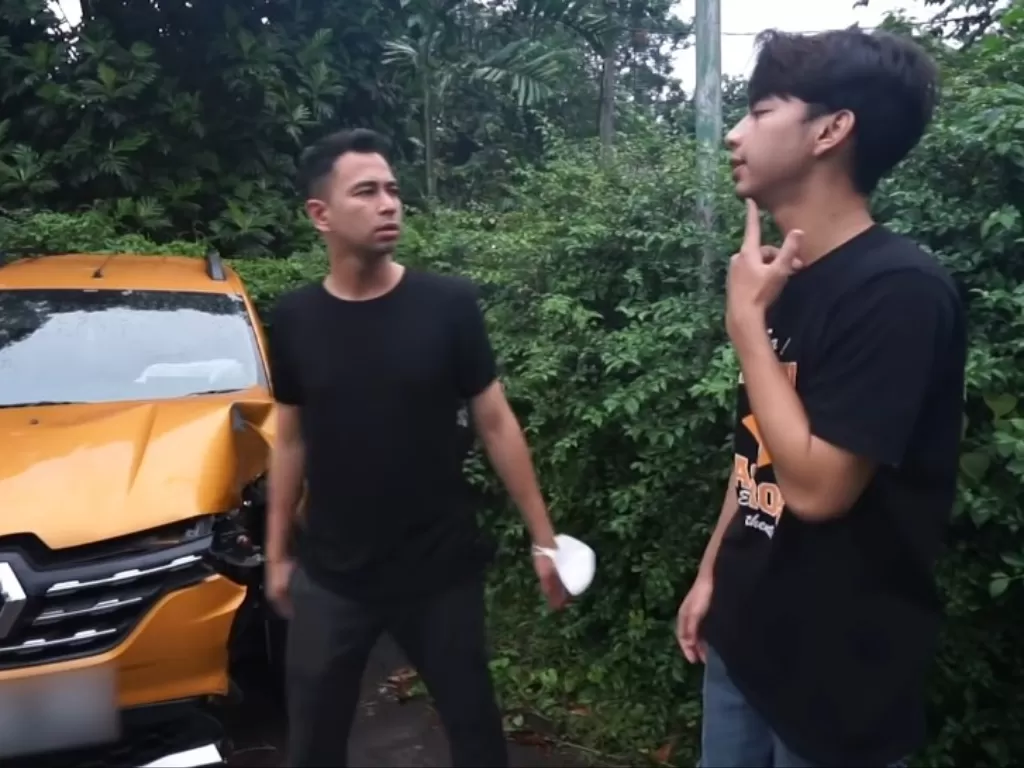 Raffi Ahmad semprot Dimas Ahmad usai alami kecelakaan dan mobil ringsek (YouTube/Rans Entertainment)