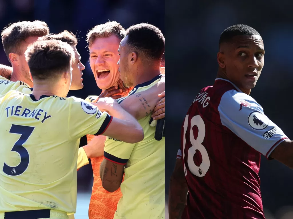 Pemain Arsenal merayakan kemenangan atas Aston Villa, Sabtu (19/3/2022) (kanan), Ashley Young (kiri). (REUTERS/Carl Recine)