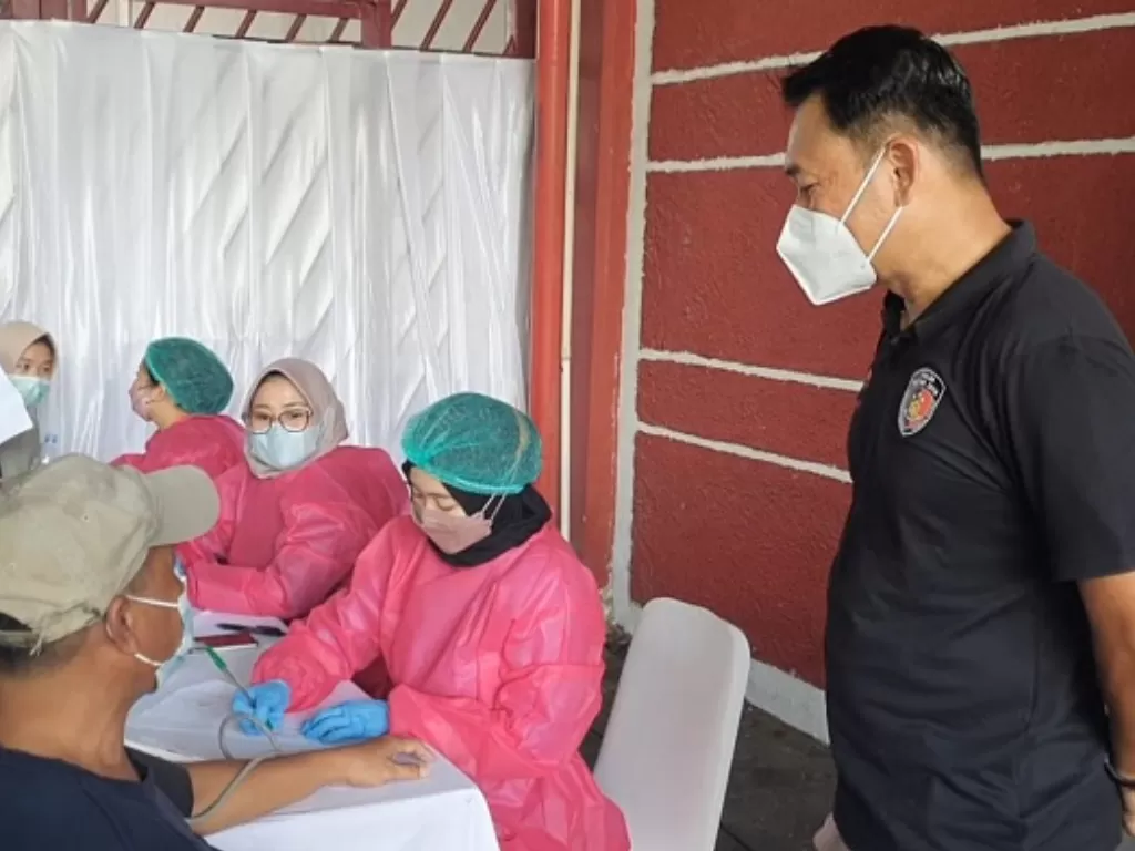 Suasana gerai vaksin booster di Ditreskrimsus Polda Metro Jaya di GBK. (Dok Istimewa)