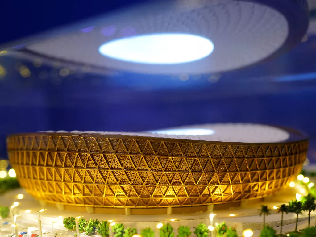 Miniatur Stadion Lusail Qatar. (REUTERS/Kai Pfaffenbach)