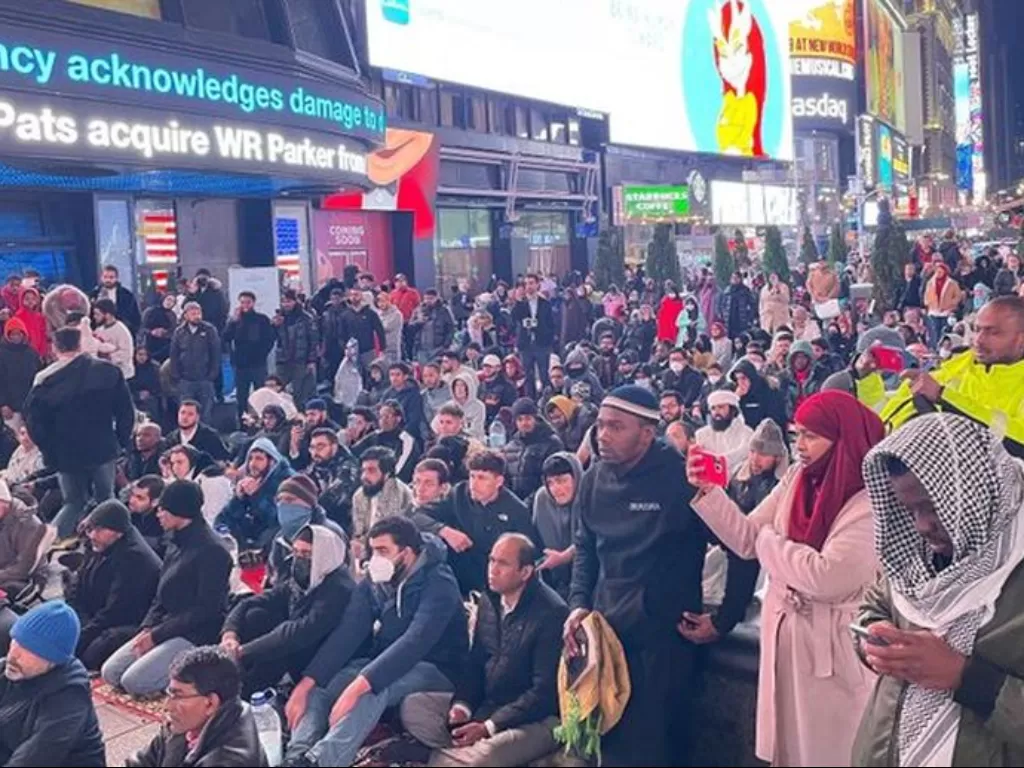 Tarawih di Times Square. (Ist)