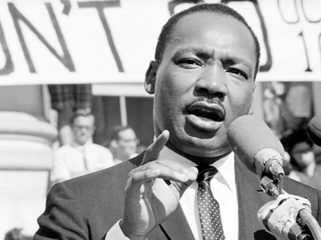 Martin Luther King (BIOGRAPHY.com)
