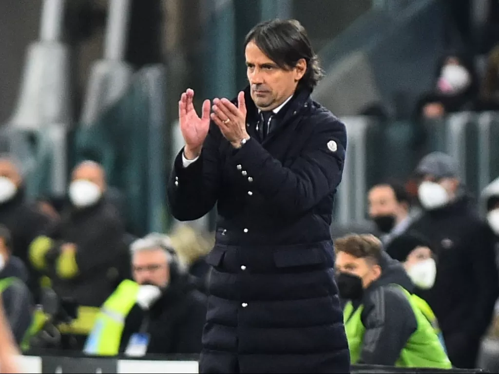 Pelatih Inter Milan, Simone Inzaghi. (REUTERS/Massimo Pinca)