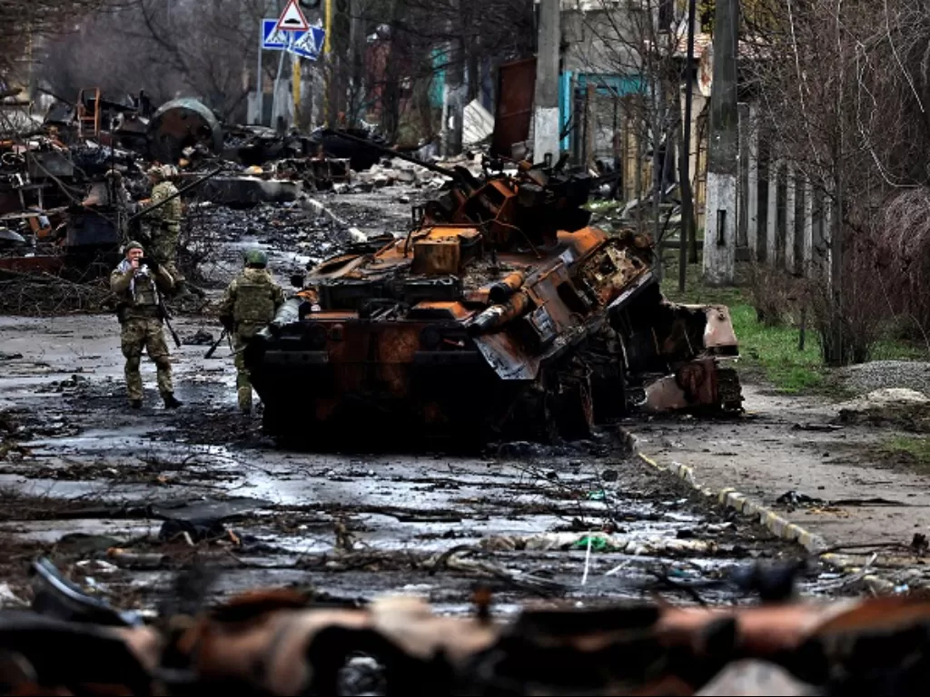 Suasana kota Bucha di Ukraina usai dibombardir oleh tentara Rusia. (REUTERS/Zohra Bensemra)