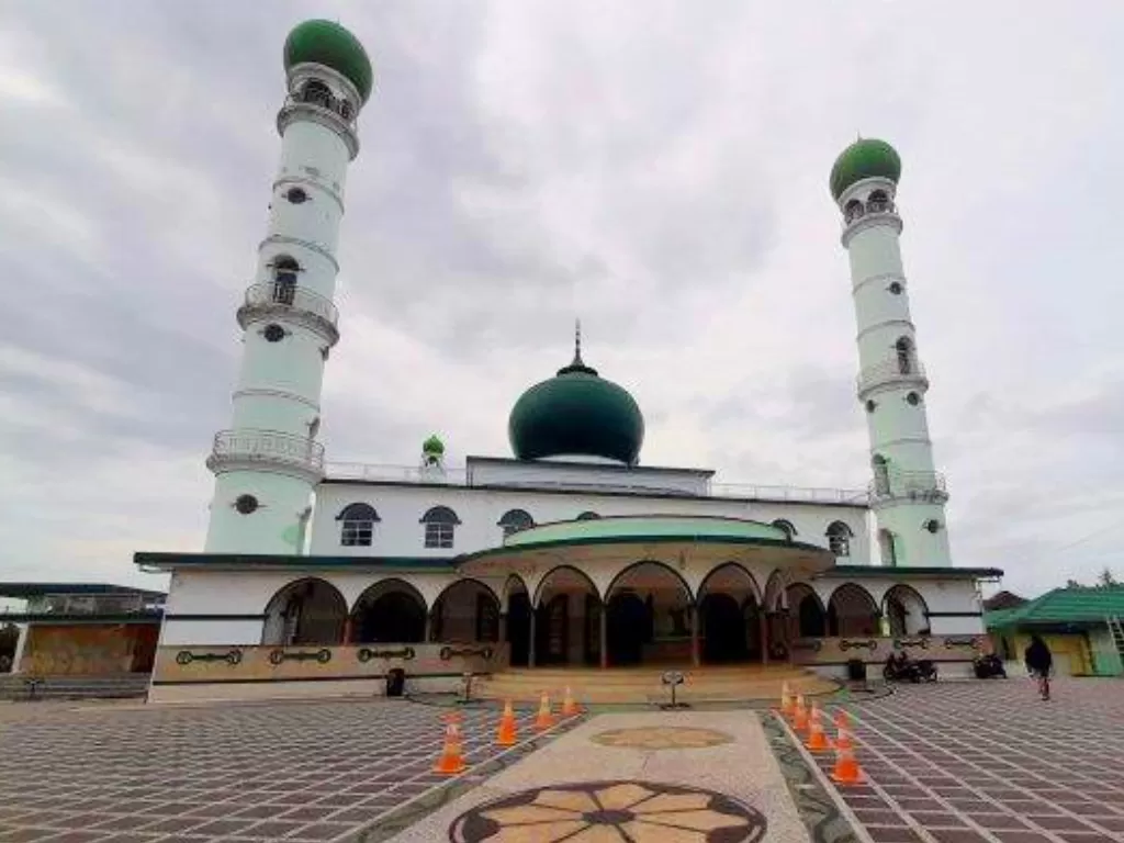 Masjid Jamik Pangkalpinang. (wonderful.pangkalpinangkota.go.id)