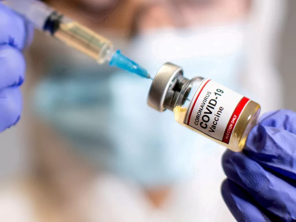 Vaksin COVID-19. (REUTERS/Dado Ruvic)