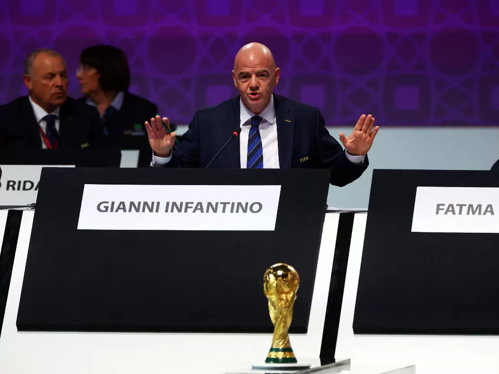 FIFA bantah durasi pertandingan Piala Dunia jadi 100 menit. ( REUTERS/Kai Pfaffenbach)