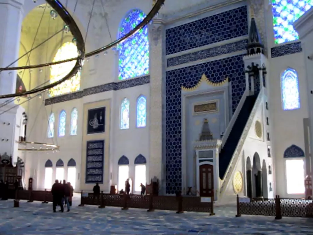 Masjid terbesar di Turki (Elisa Oktaviana/IDZ Creators)