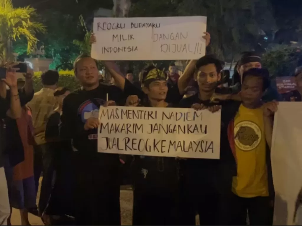 Warga Ponorogo protes usai reog diklaim Malaysia. (Pramita Kusumaningrum/IDZ Creators)