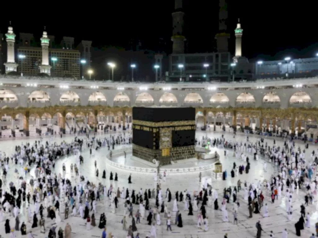 Tawaf selama haji tahunan, di kota suci Mekkah, Arab Saudi. (REUTERS/Ahmed Yosri)