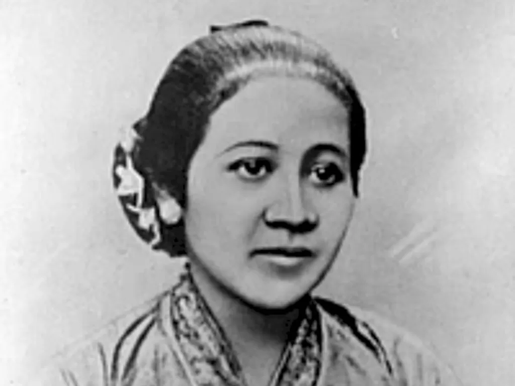 Raden Ajeng Kartini atau RA Kartini. (Wikipedia).