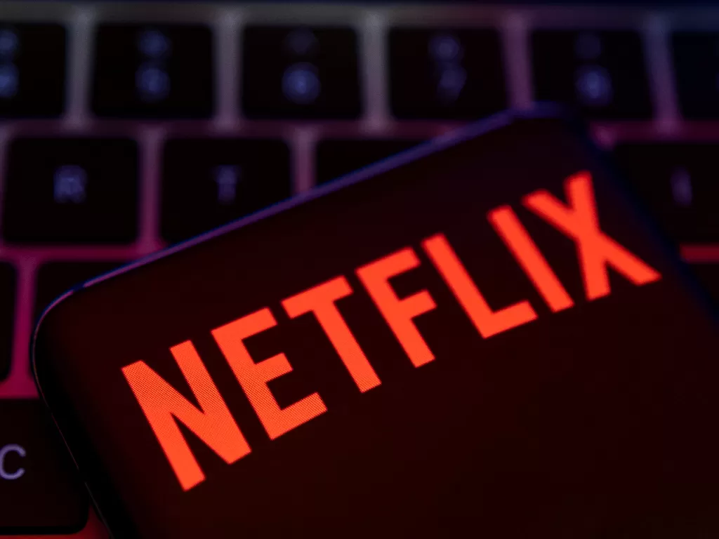 Aplikasi streaming Netflix larang berbagi password. (REUTERS/Dado Ruvic)