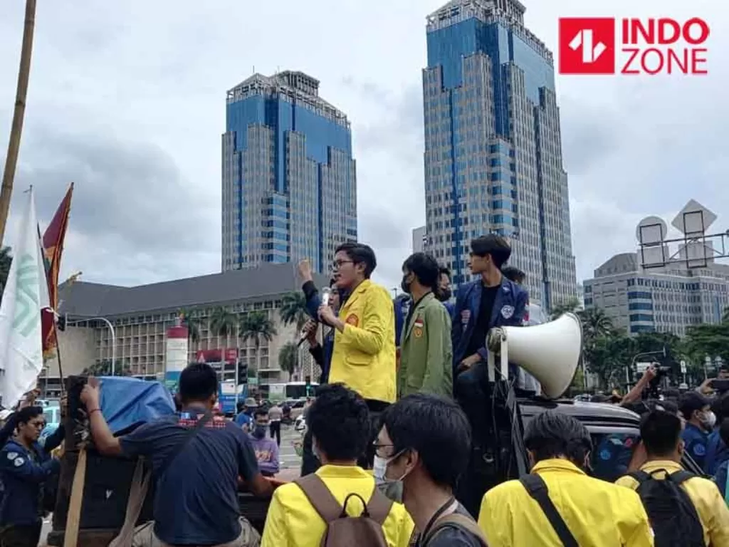 Demo mahasiswa di Patung Kuda. Jakarta. (INDOZONE/Sarah Hutagaol)