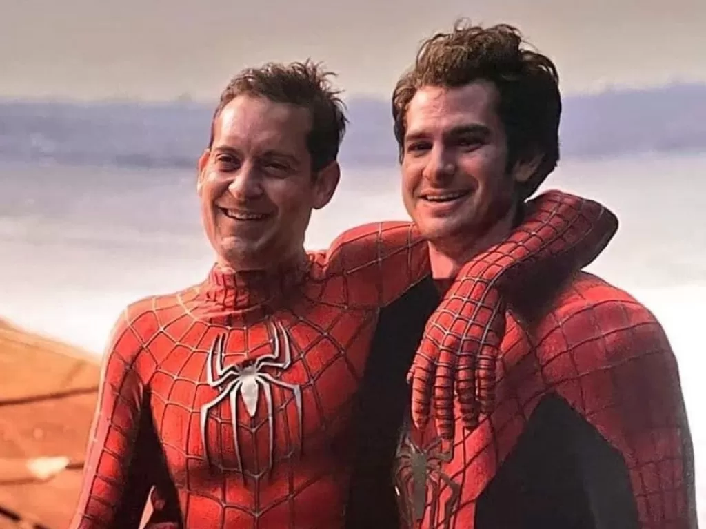 Tobey Maguire dan Andrew Garfield dalam Spider-Man: No Way Home (Instagram/tobey.maguire2)