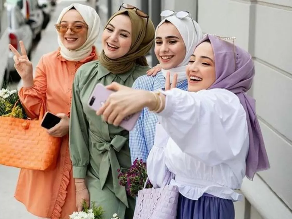 Makin Modis! Ini 5 Rekomendasi Aksesoris untuk Muslimah, Cocok Dipakai saat  Lebaran - Indozone Beauty