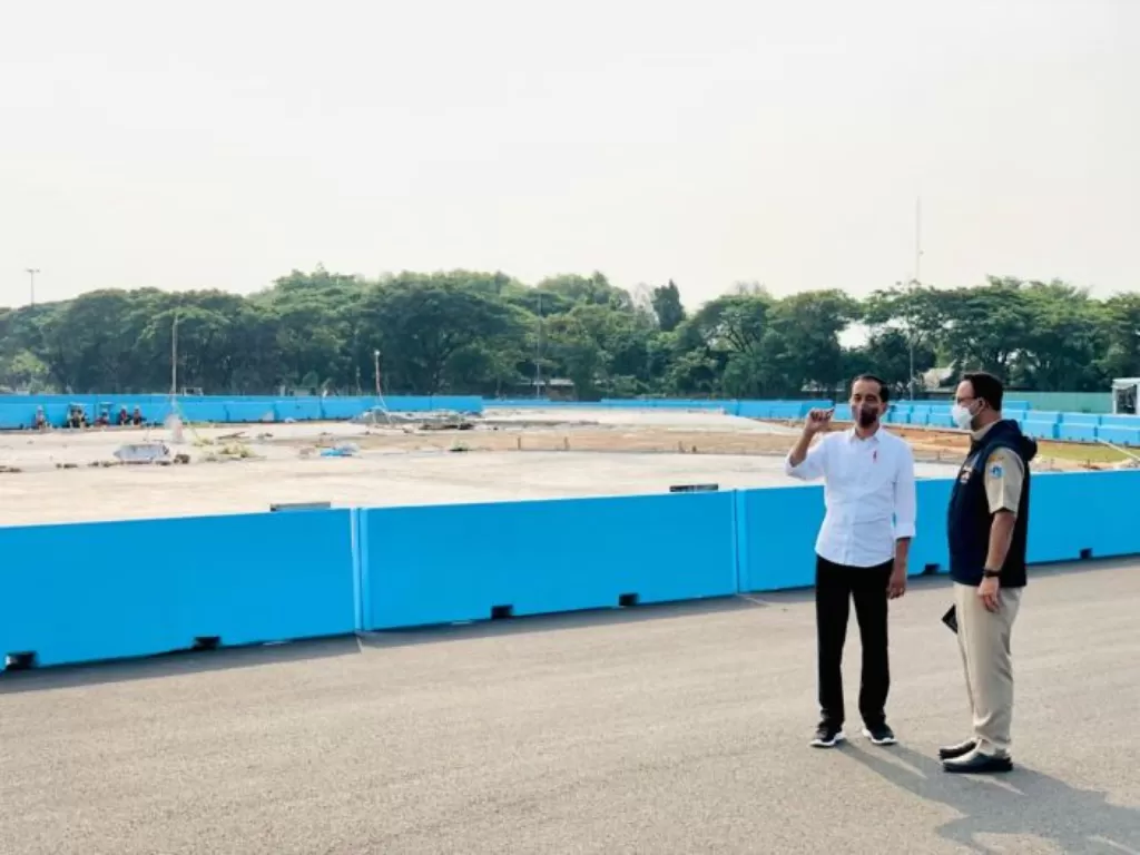 Presiden Joko widodo dan Gubernur DKI Jakarta Anies Baswedan. (BPMI/Setpres Laily Rachev)