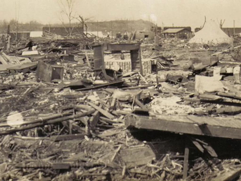 Dampak akibat badai mengerikan di Amerika Serikat. (Photo/Enclyclopedia Britannica)