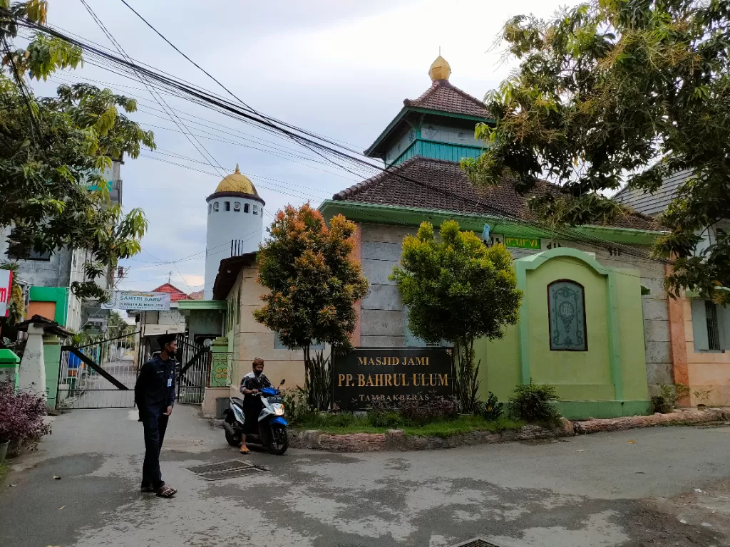 Masjid Jami’ Bahrul Ulum Tambakberas, Kabupaten Jombang. (Hasan Syamsuri/IDZ Creators)