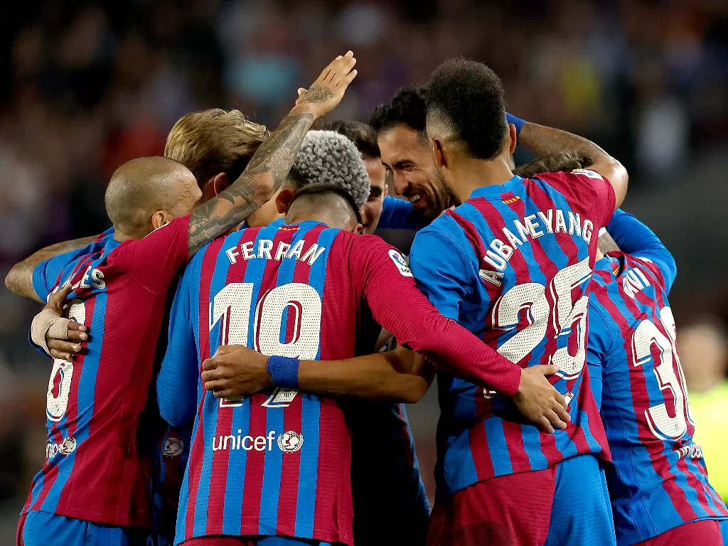 Barcelona tundukkan Mallorca 2-1. (REUTERS/Albert Gea)