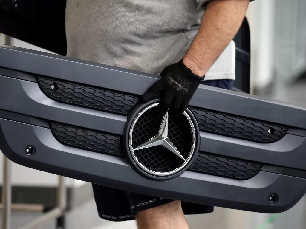 Produsen mobil Mercedez-Benz. (REUTERS/Paulo Whitaker)