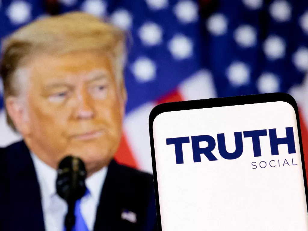 Aplikasi media sosial Truth, milik mantan presiden Amerika Serikat, Donald Trump. (REUTERS/Dado Ruvic)