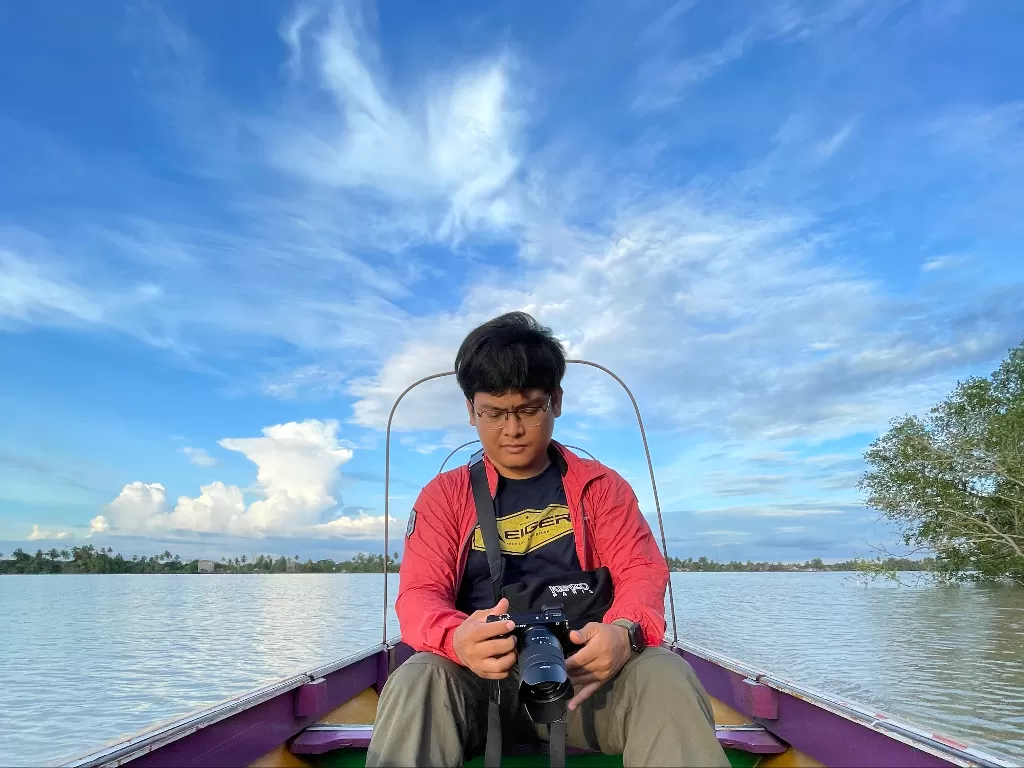 Hunting foto seru di Pulau Besing (Edi Akbar/IDZ Creators)