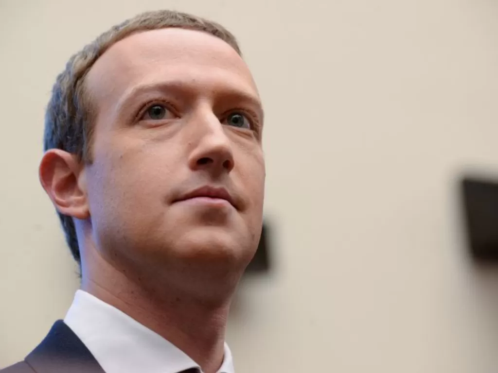 Ilustrasi. CEO Facebook Mark Zuckerberg saat memberikan kesaksian di Komite Jasa Keuangan DPR AS di Washington, Amerika Serikat, foto diambil 23 Oktober 2019. (REUTERS/Erin Scott)