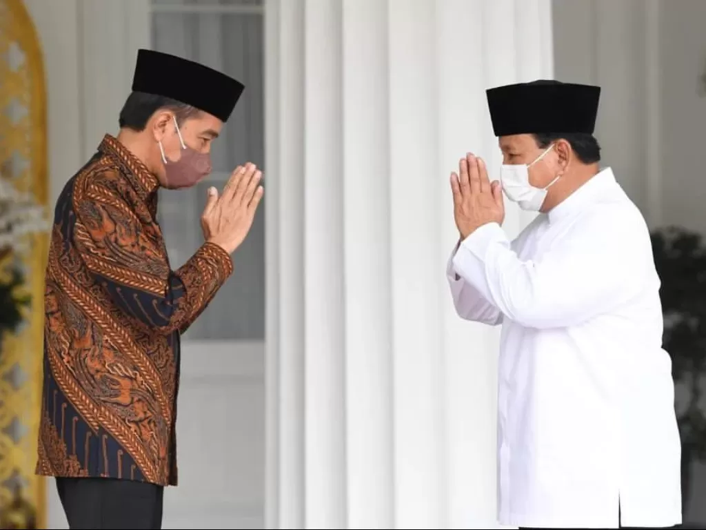 Presiden Jokowi dan Menhan Prabowo Subianto saat Lebaran 2022. (Instagram/@jokowi)